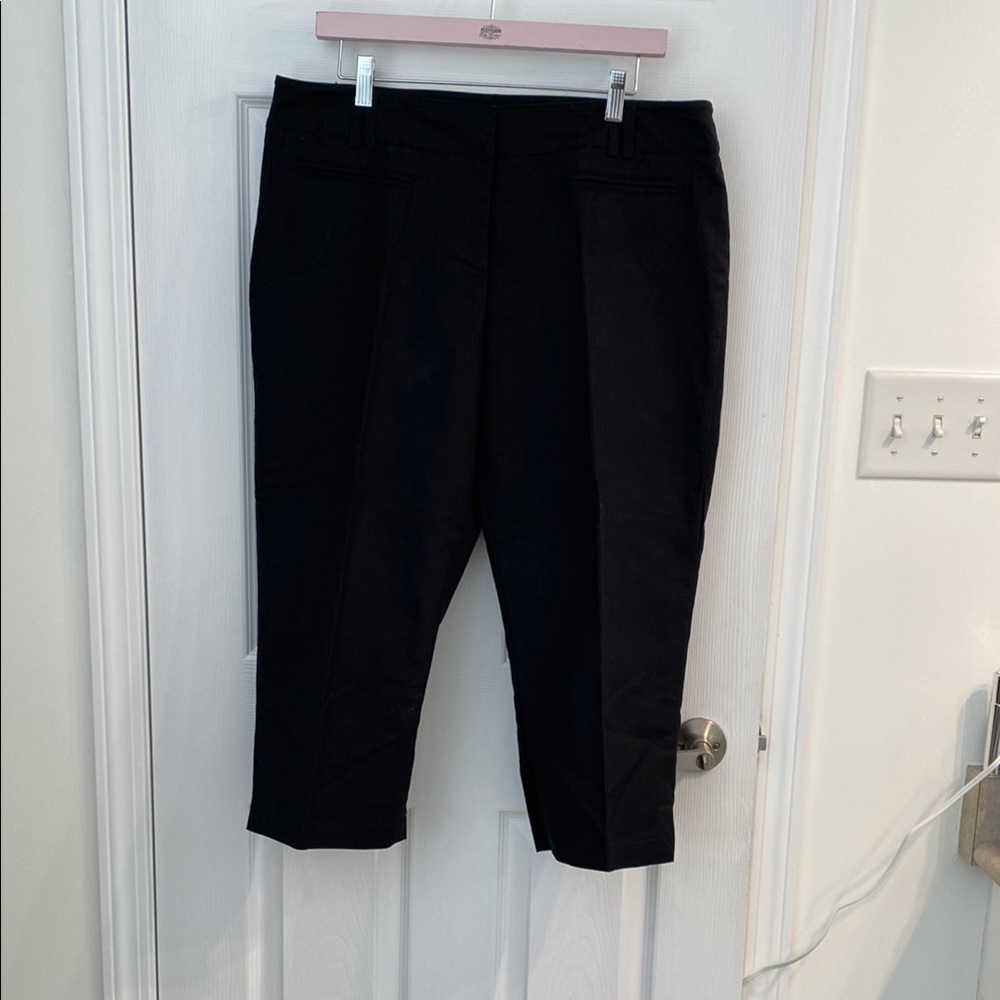 Denver Hayes Black Curvy Fit Cropped Dress Pants - Size 14